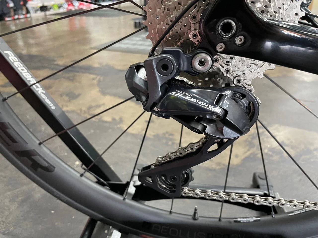 Trek Domane SLR 7 Shimano Ultegra Di2 11 Speed - Black/Silver 2021 USED 10 Trek Domane SLR 7 Shimano Ultegra Di2 11 Speed - Black/Silver 2021 USED - Image 10