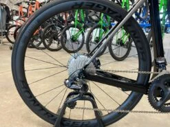 Trek Domane SLR 7 Shimano Ultegra Di2 11 Speed - Black/Silver 2021 USED 32 Trek Domane SLR 7 Shimano Ultegra Di2 11 Speed - Black/Silver 2021 USED -Trek kgf287V PIHwAw22Iw4eawSDs